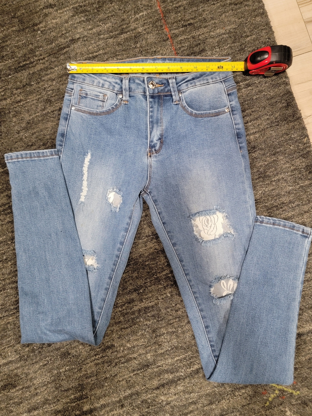 Light Blue Distressed Rose Lace Detailed Women's Jeans